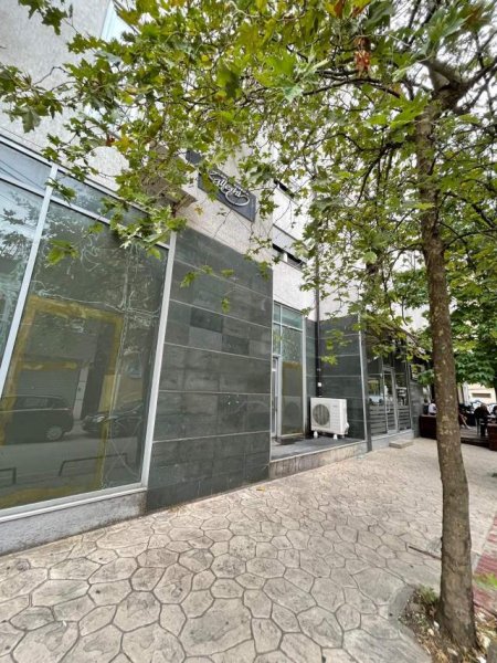 Tirane, shes dyqan Kati 0, 79 m² 250.000 Euro (Myslym Shyri)