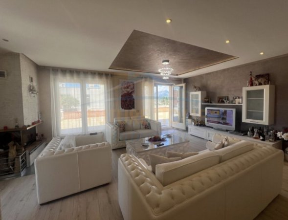 Tirane, shitet apartament+verande | Penthouse 3+1+Ballkon Kati 7, 139 m² 332.000 € (Rruga e Dibres)