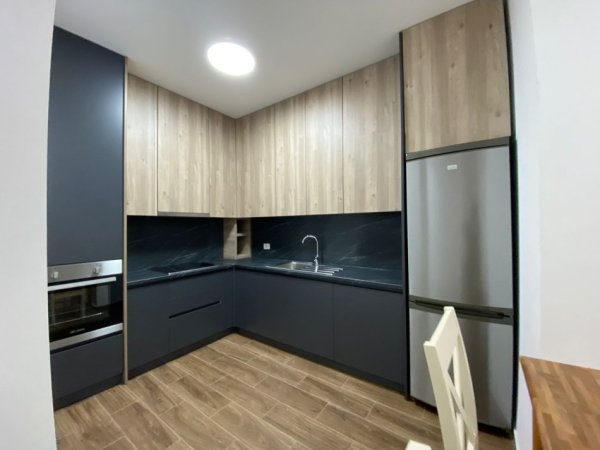 Tirane, shes 3+1 Kati 2, 1.113 m² 192.000 € (astir)