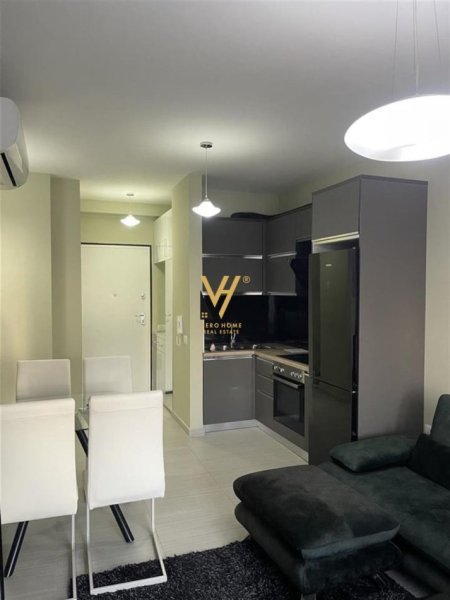 Tirane, jepet me qera apartament 1+1+Ballkon Kati 2, 60 m² 600 € (STADIUMI DINAMO)