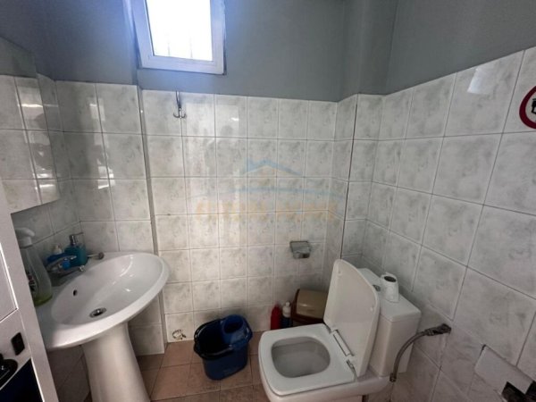Tirane, shitet ambjent biznesi Kati 1, 120 m² 265.000 € (ZOGU ZI)