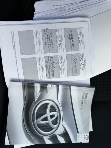 Tirane, shes SUV | Fuoristrad | Xhip TOYOTA RAV4 Benzin, automatik Klima 74.000 km 21.900 €