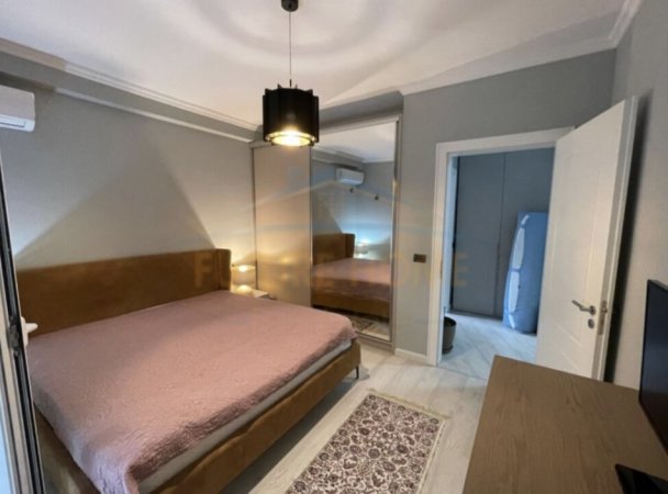 Tirane, shitet apartament 2+1+Ballkon Kati 3, 105 m² 165.000 € (Kopshti Botanik)