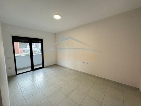 Tirane, shitet apartament 2+1 Kati 1, 94 m² (UNAZA E RE)