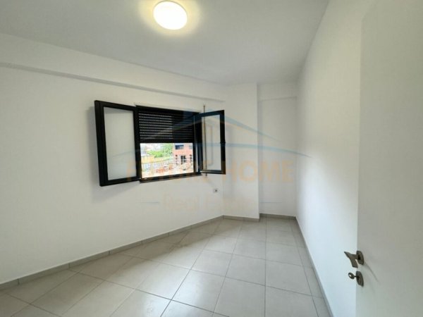Tirane, shitet apartament 2+1 Kati 1, 94 m² (UNAZA E RE)