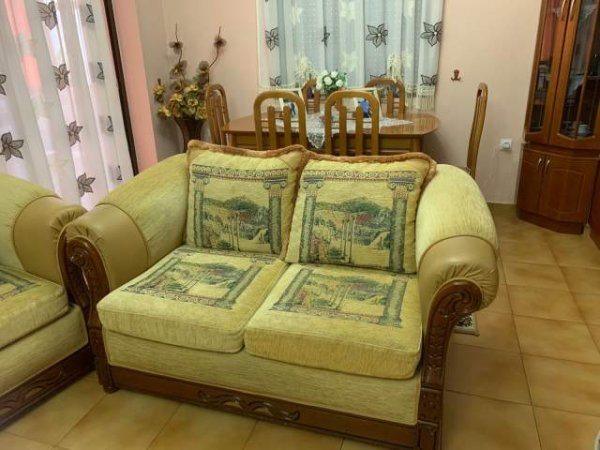 Korce, shes Okazion!!! Mobilje salloni 30.000 Leke