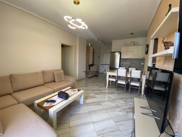 Tirane, jepet me qera apartament 2+1 Kati 9, 100 m² 700 € (MYSLYM SHYRI)