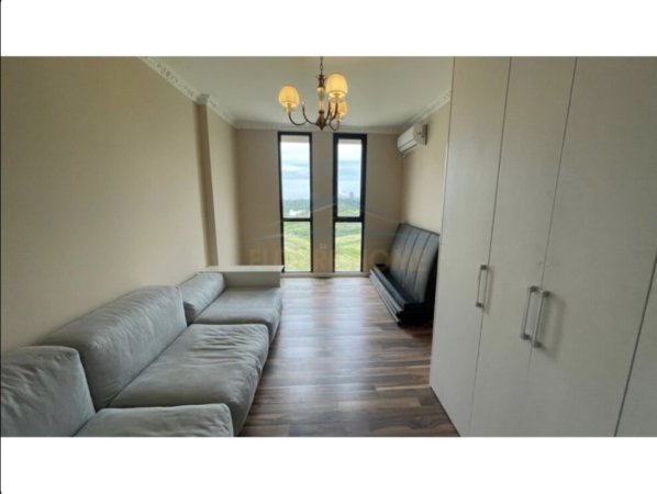 Tirane, shitet apartament 2+1+Ballkon Kati 2, 123 m² 230.000 € (Liqeni i thate)