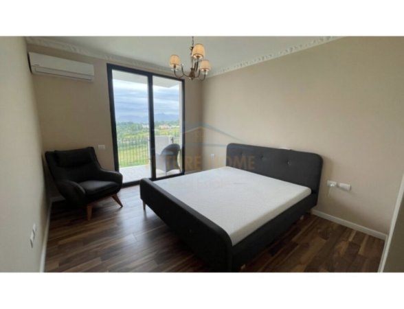 Tirane, shitet apartament 2+1+Ballkon Kati 2, 123 m² 230.000 € (Liqeni i thate)