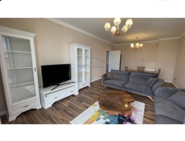 Tirane, shitet apartament 2+1+Ballkon Kati 2, 123 m² 230.000 € (Liqeni i thate)