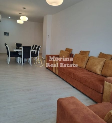 Tirane, jepet me qera apartament 2+1 Kati 4, 100 m² 800 € (Qender)