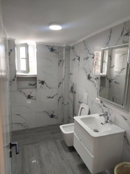 Tirane, shes apartament 1+1+Aneks+Ballkon Kati 3, 64 m² 128.000 € (Asim Vokshi)