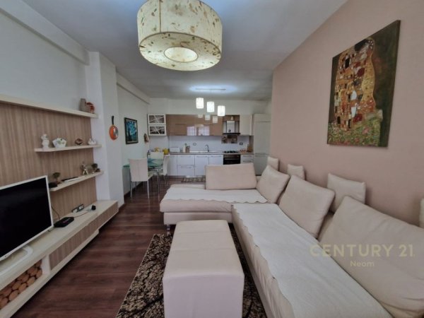 Tirane, shitet apartament 2+1 Kati 8, 88 m² 135.000 € (Rruga Gjergj Elez Alia)