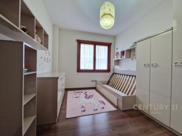 Tirane, shitet apartament 2+1 Kati 8, 88 m² 135.000 € (Rruga Gjergj Elez Alia)