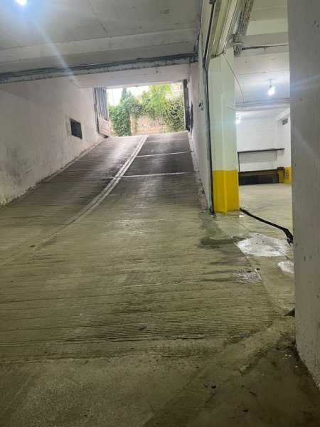 Tirane, shitet magazine Kati -1, 125 m² (5 Maji)