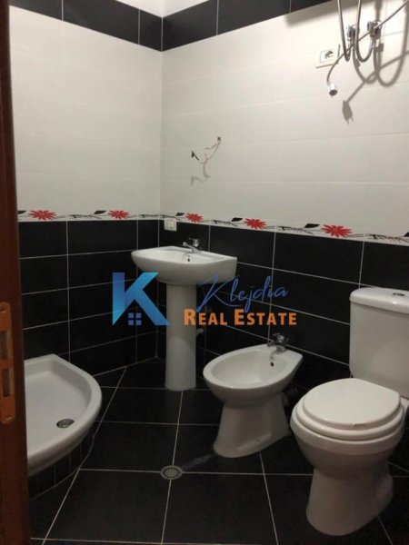 Tirane, shitet apartament 2+1 Kati 5, 116 m² 155.000 € (Astir, afer Ozone)