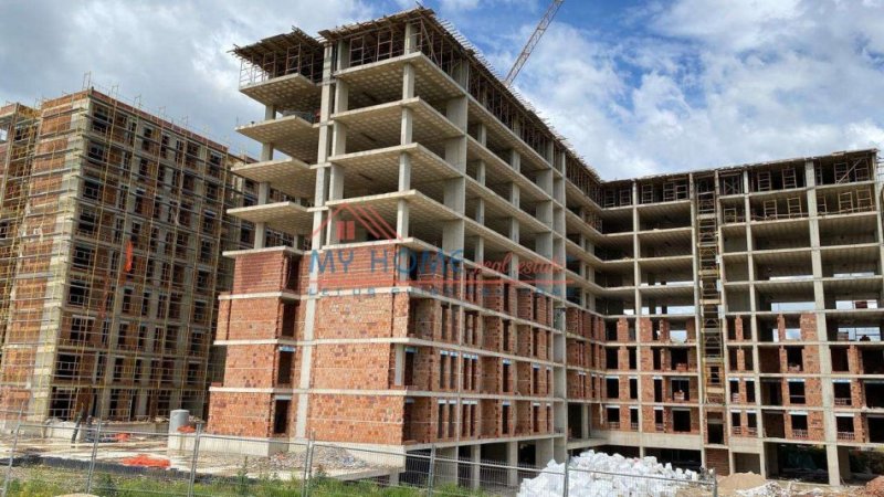 Tirane, shitet apartament Kati 4, 56 m² 55.870 € (Univers City)