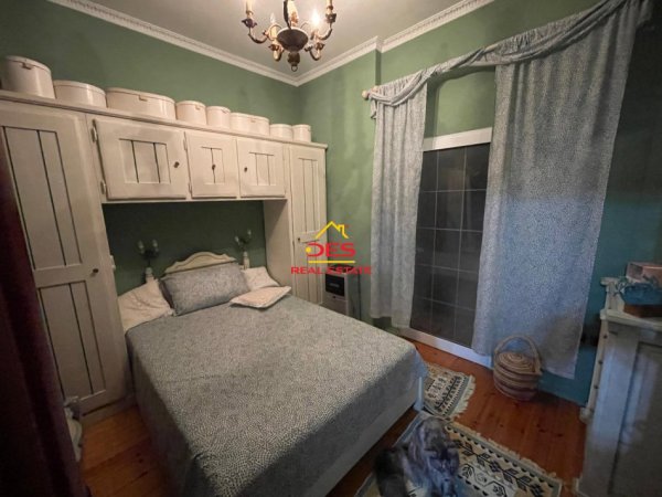 Vlore, shitet apartament+verande | Penthouse 3+1 Kati 9, 320 m² 335.000 € (Rruga Onufri)