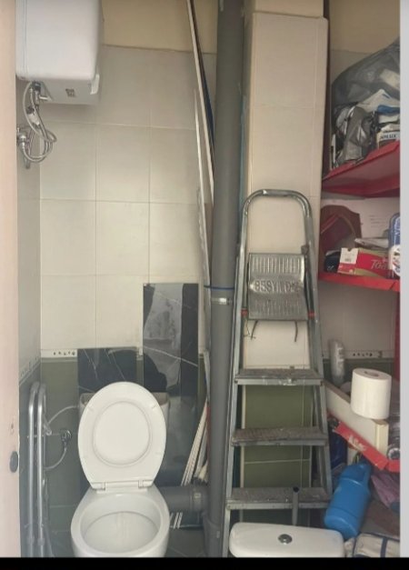 Tirane, shitet ambjent biznesi Kati 0, 43 m² 70.000 € (Ali Demi)
