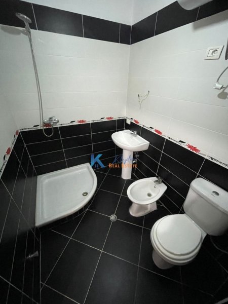 Tirane, shitet apartament 2+1 Kati 5, 116 m² 155.000 € (Astir, afer Ozone)