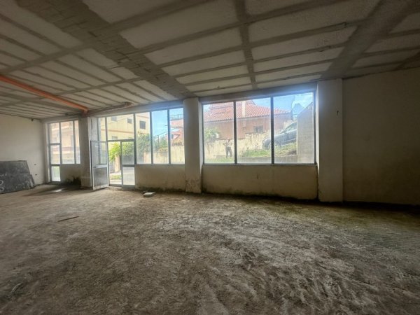 Tirane, shitet ambjent biznesi Kati 0, 333 m² 140.000 € (Fresk)