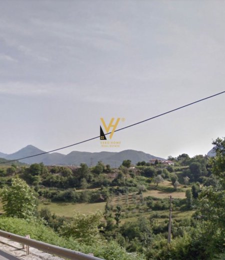 Tirane, shitet toke , 604 m² 40.000 € (IBE TE POSHTME)