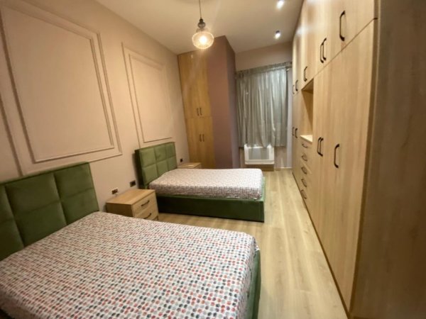 Tirane, shes apartament+verande | Penthouse 2+1+Aneks+Ballkon Kati 1, 107 m² 150.000 € (Peti)