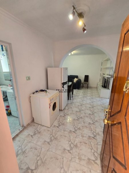 Tirane, shitet apartament 1+1 Kati 3, 50 m² 88.000 € (RRUGA BARDHYL)