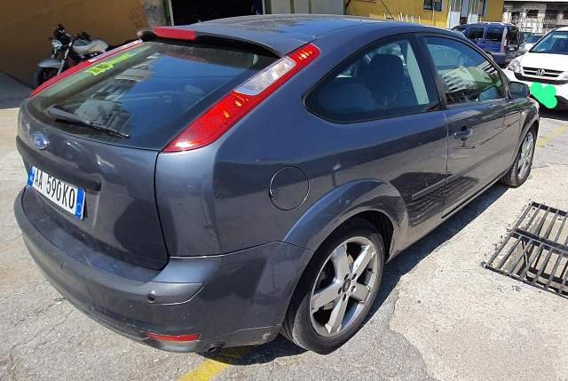 Tirane, shes makine Ford Focus Viti 2007, 2.800 Euro i Diskutueshem