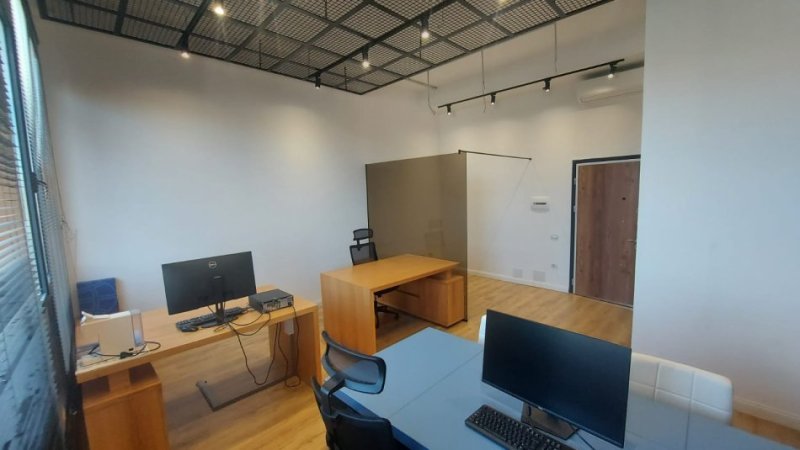 Tirane, shitet ambjent biznesi Kati 1, 42 m² 126.600 € (Pediatria)