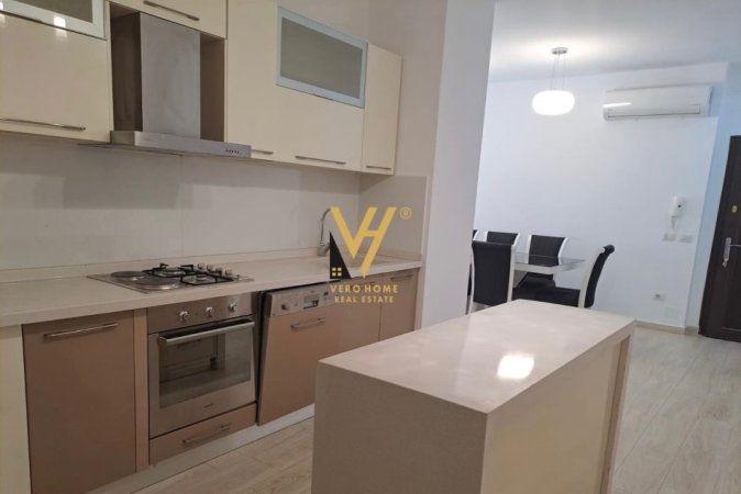 Tirane, jepet me qera apartament 2+1+Ballkon Kati 4, 100 m² 700 € (RRUGA FORTUZI)