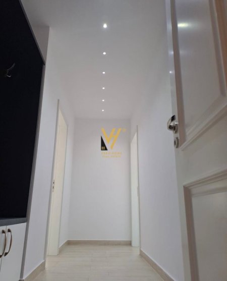 Tirane, jepet me qera apartament 2+1+Ballkon Kati 4, 100 m² 700 € (RRUGA FORTUZI)