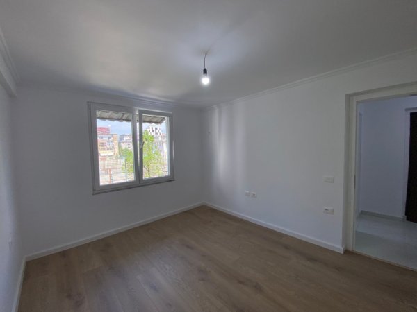Tirane, shitet apartament 2+1 Kati 3, 62 m² 160.000 € (Ish Ekspozita)