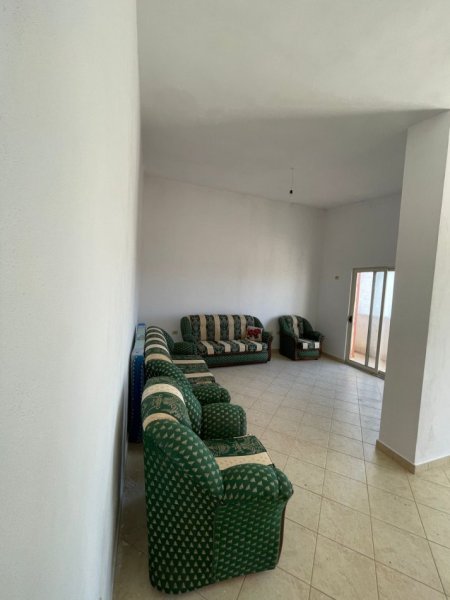 Tirane, jepet me qera apartament 2+1 Kati 5, 110 m² 300 € (Fresk)