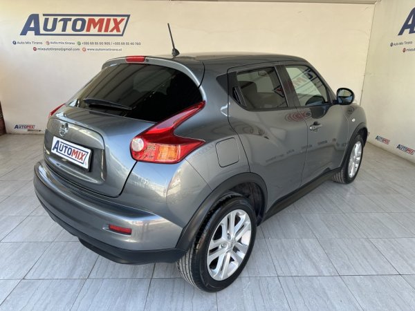 Tirane, shes makine NISSAN JUKE Nafte, gri e erret manuale Klima 222.000 km 6.900 €