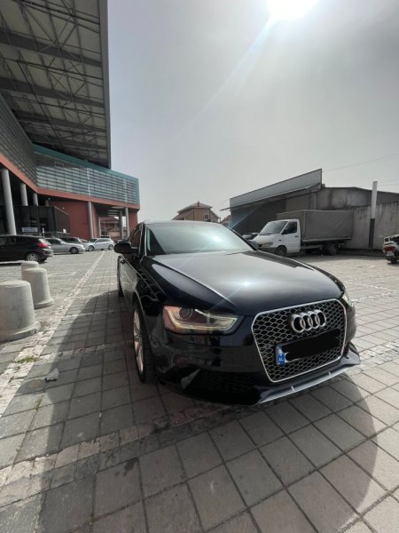 Tirane, shitet makine Audi Nafte, automatik Kondicioner 19.200 km 12.000 €
