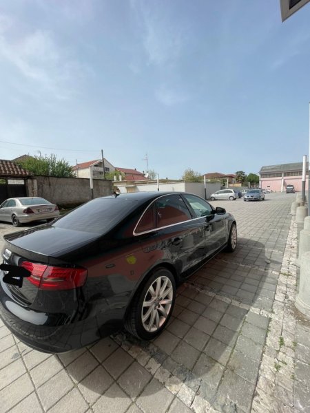 Tirane, shitet makine Audi Nafte, automatik Kondicioner 19.200 km 12.000 €