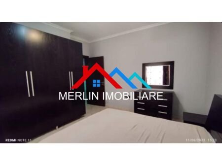 Tirane, jepet me qera apartament 1+1 Kati 5, 90 m² 850 € (Sheshi Willson)