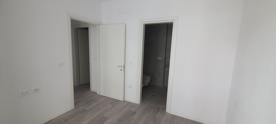 Tirane, shes apartament 2+1 Kati 3, 80 m² 88.000 € (ASTIR)