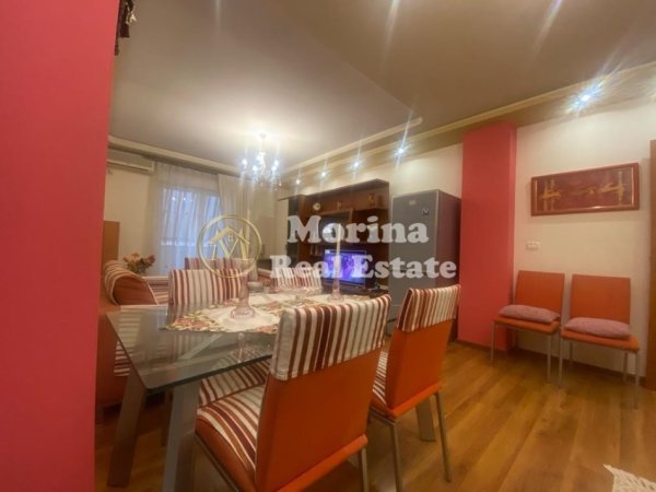 Tirane, jepet me qera apartament 2+1 Kati 2, 110 m² 750 € (Rruga Elbasanit)
