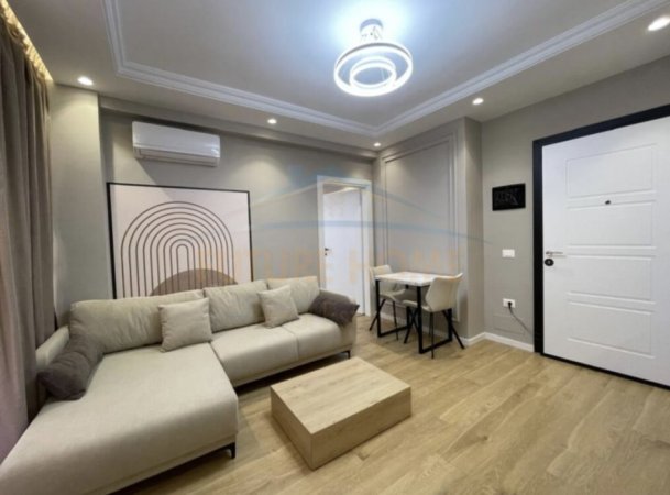 Tirane, shitet apartament 1+1 Kati 3, 54 m² 145.000 € (21Dhjetori)