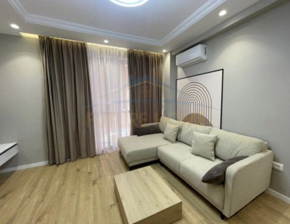 Tirane, shitet apartament 1+1 Kati 3, 54 m² 145.000 € (21Dhjetori)