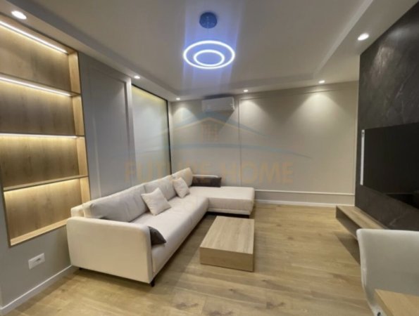 Tirane, shitet apartament 1+1 Kati 3, 64 m² 164.000 € (21Dhjetori)