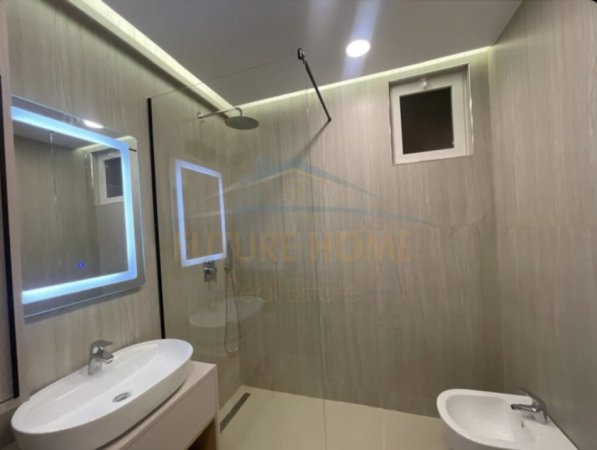 Tirane, shitet apartament 1+1 Kati 3, 64 m² 164.000 € (21Dhjetori)