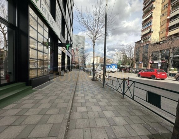 Tirane, shitet ambjent biznesi Kati 0, 130 m² 847.000 € (Rruga e Elbasanit)