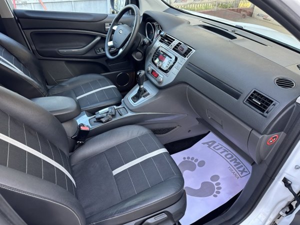 Tirane, shes SUV | Fuoristrad | Xhip FORD KUGA Nafte, e bardhë automatik Klima 199.000 km 9.300 €