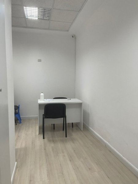 Tirane, shitet ambjent biznesi Kati 1, 32 m² 90.000 € (Rruga Dibres)