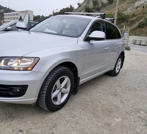 Durres, jap me qera makine Audi Q5 Benzin+Gaz, gri metalizato automatik Kondicioner 210.000 km 40 €