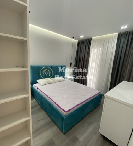 Tirane, jepet me qera apartament 1+1 Kati 5, 65 m² 550 € (Komuna Parisit)
