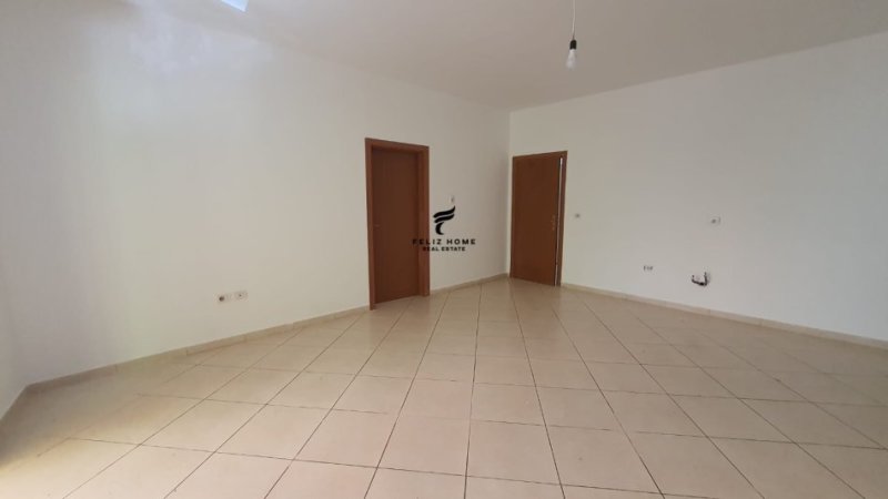 Tirane, jepet me qera apartament 1+1 Kati 1, 75 m² 350 € (ASTIR)